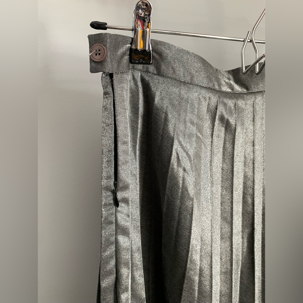 Vintage Pleated Metallic Maxi Skirt - Picture 5 of 10